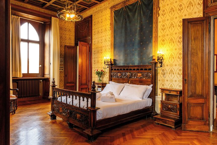 Room 18 of 41