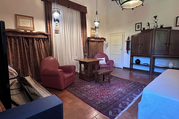 Room 15 of 43