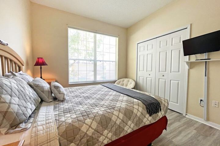 Room 9 of 31