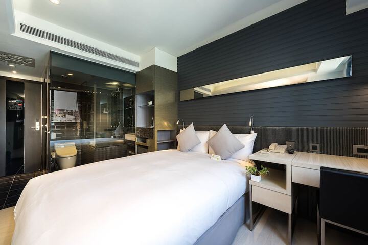 Room 15 of 55