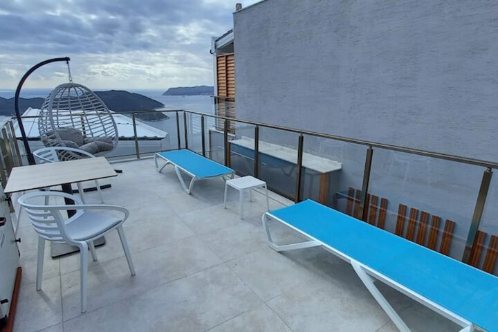 Terrace/Patio 72 of 128