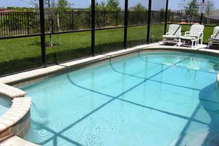 Pool 13 of 17