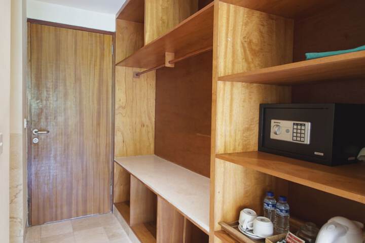 Room 20 of 59