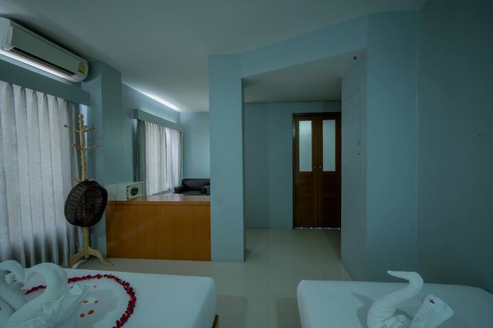 Room 19 of 50