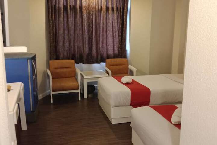 Room 9 of 41