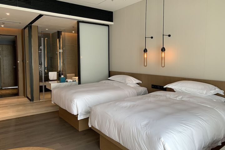 Room 14 of 49