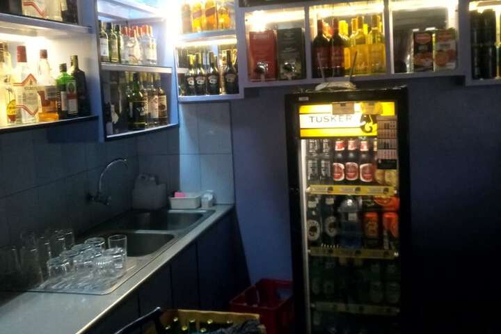 Lounge 19 of 21