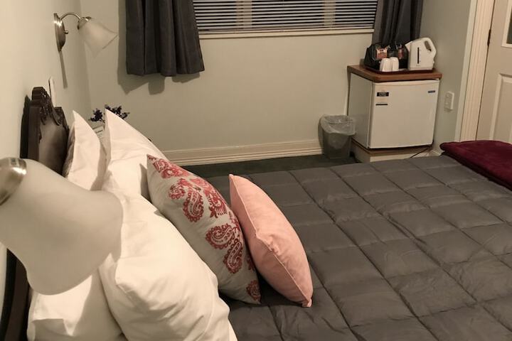 Room 12 of 43
