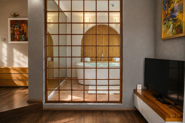 Room 25 of 109