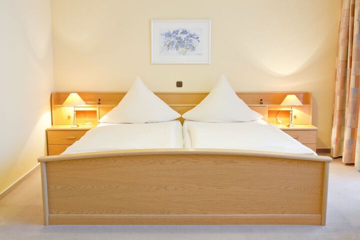 Room 7 of 39