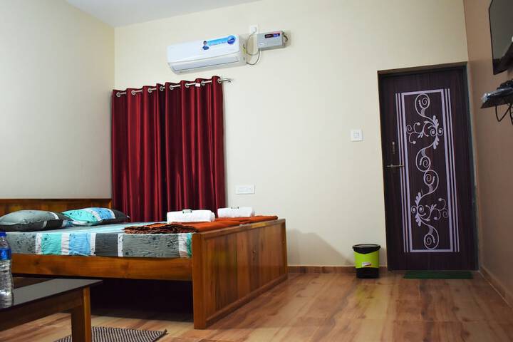 Room 3 of 50