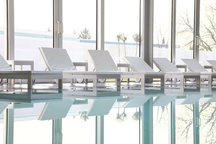 Pool 47 of 77