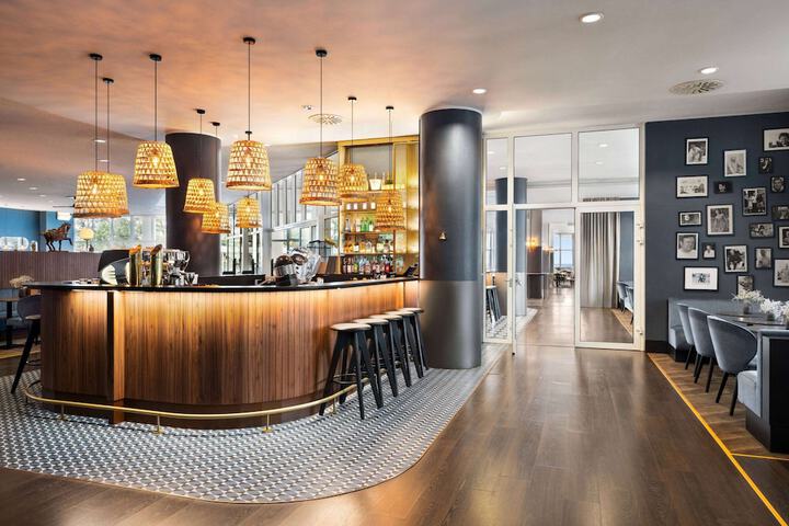 Guest Lobby