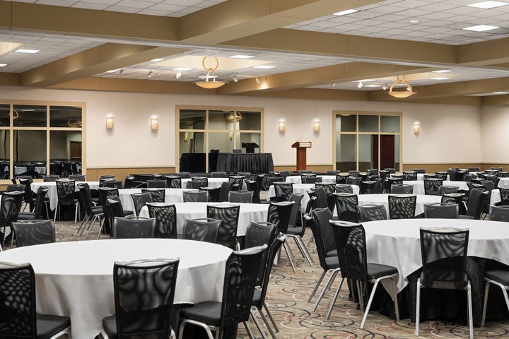 Banquet hall