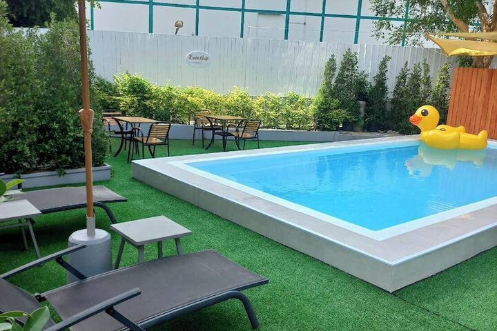 Pool 39 of 63