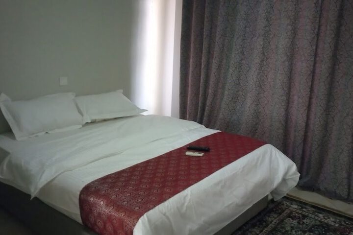 Room 2 of 57