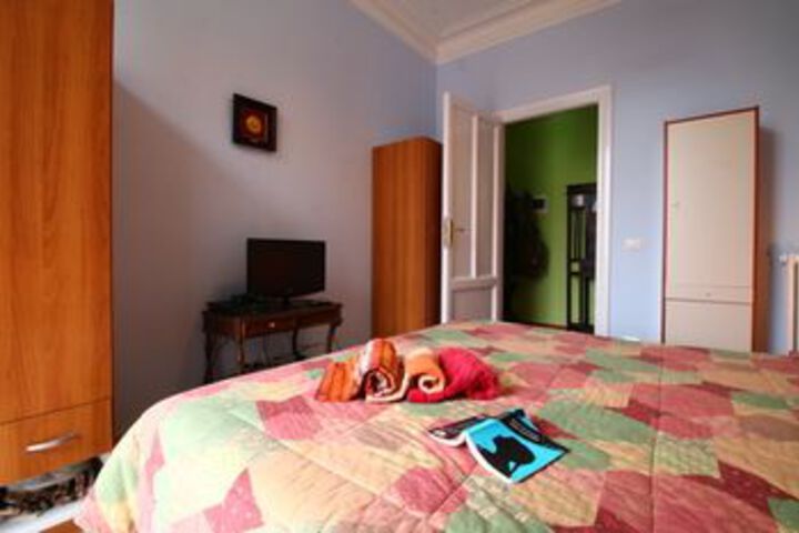 Room 8 of 27