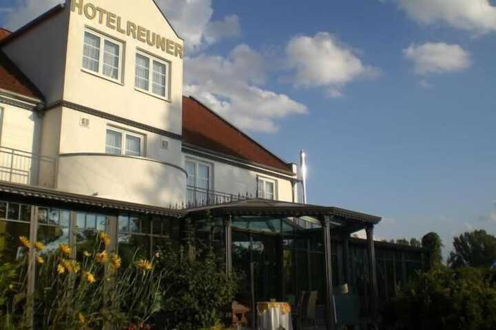 Hotel 52 of 58