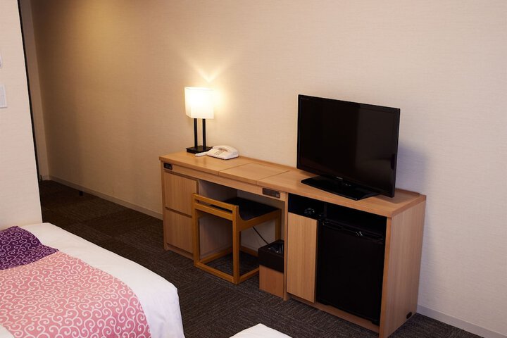 Room 14 of 137