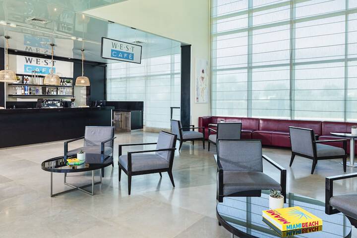 Hotel Interior 14 of 73