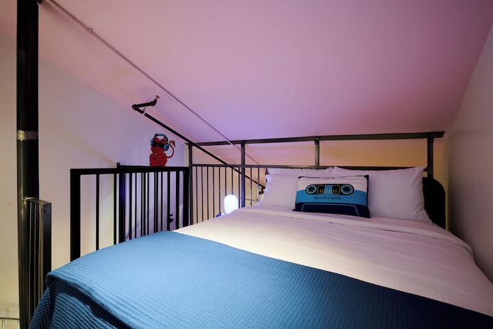 Room 46 of 92