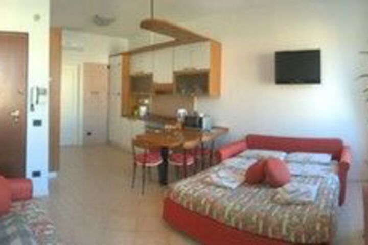 Room 133 of 499