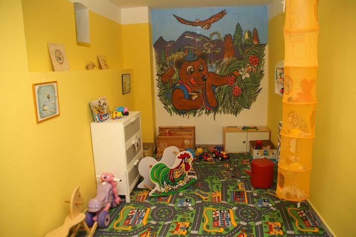 Children's play area - indoor