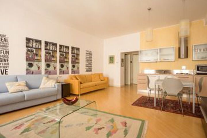 Room 8 of 14