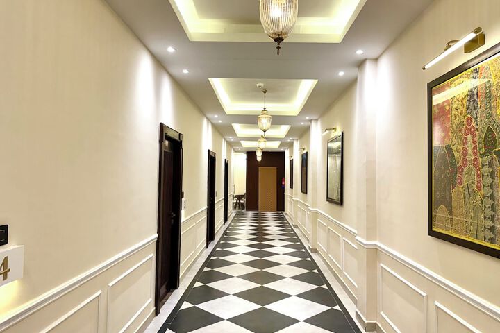 Hotel 3 of 97