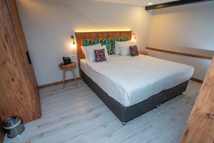 Room 14 of 67