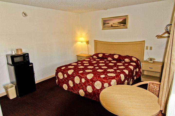 Room 17 of 26