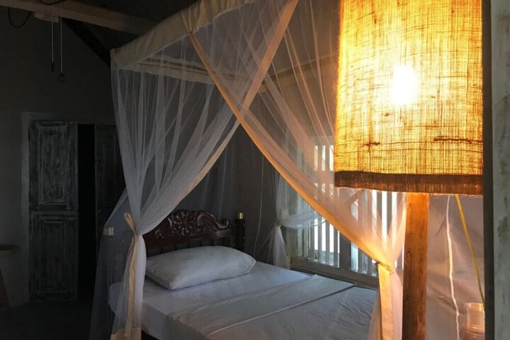 Room 18 of 82