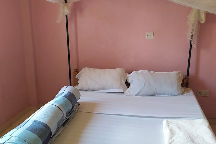 Room 16 of 36