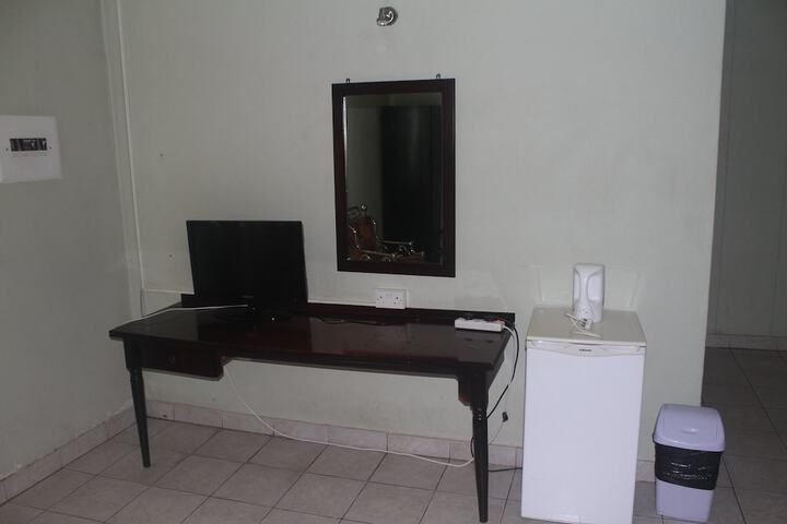 Room 11 of 24