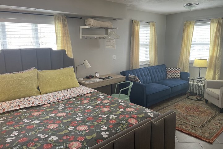 Room 9 of 31