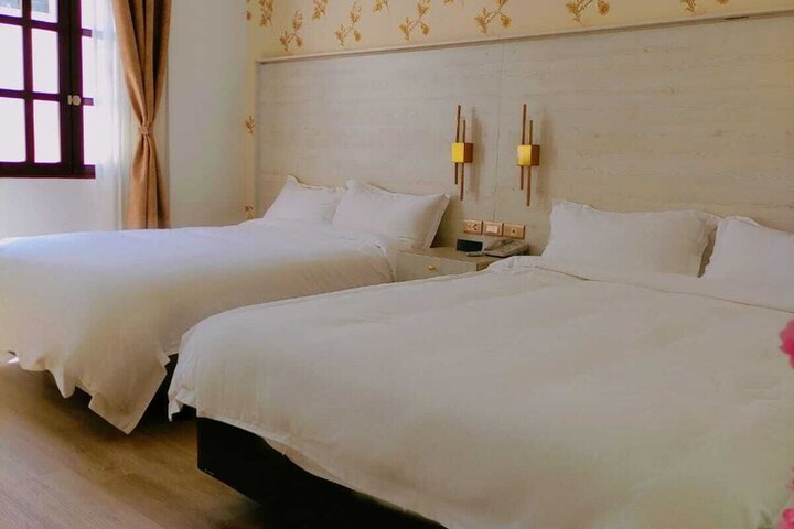 Room 49 of 90