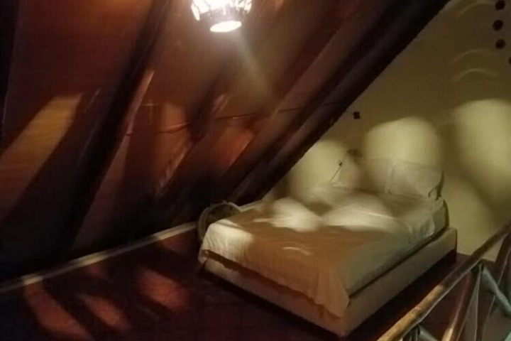 Room 9 of 56