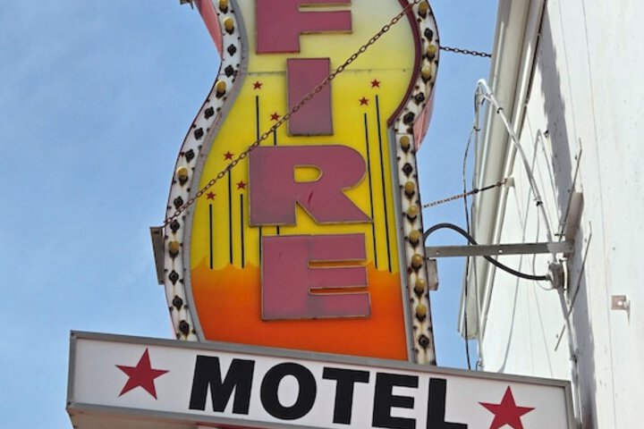Hotel 32 of 33