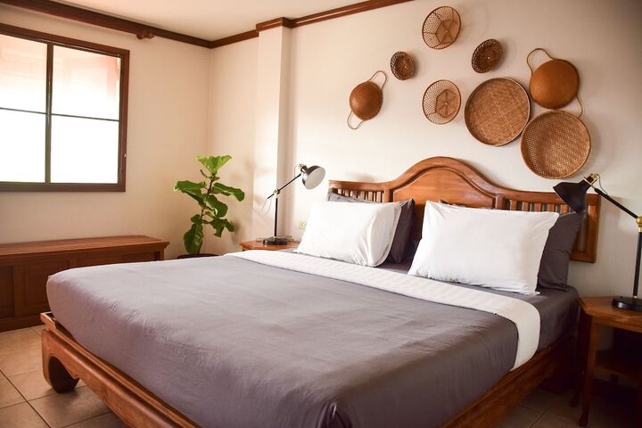 Room 5 of 22