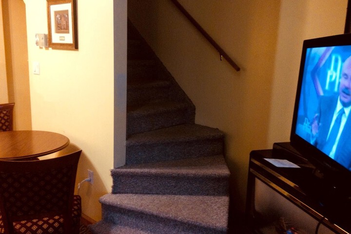 Room 27 of 75