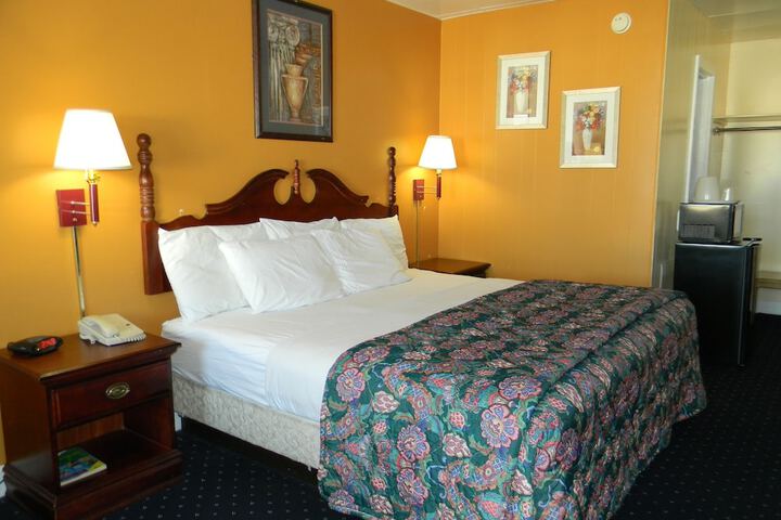 Room 6 of 21
