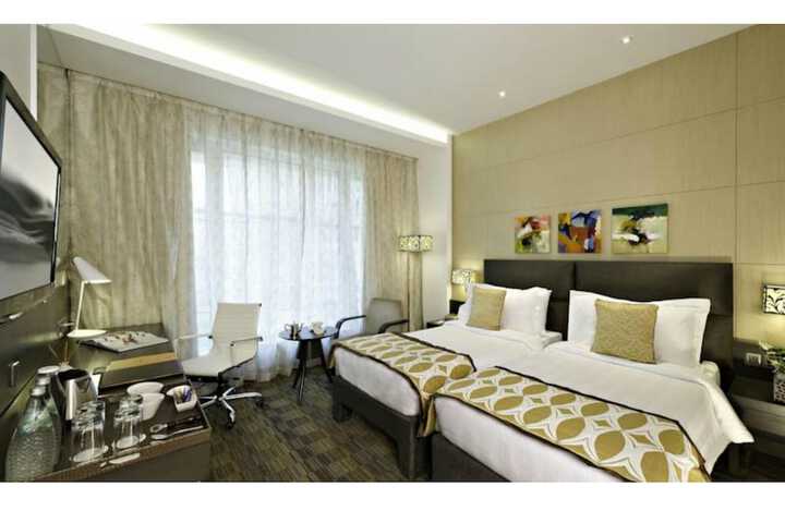 Room 9 of 74