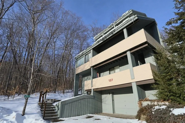 Photo of Private Home Close to Loon Mountain Sleeps Families up to 14! - Cb127l