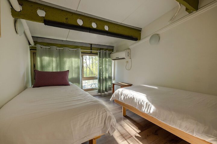 Room 15 of 82