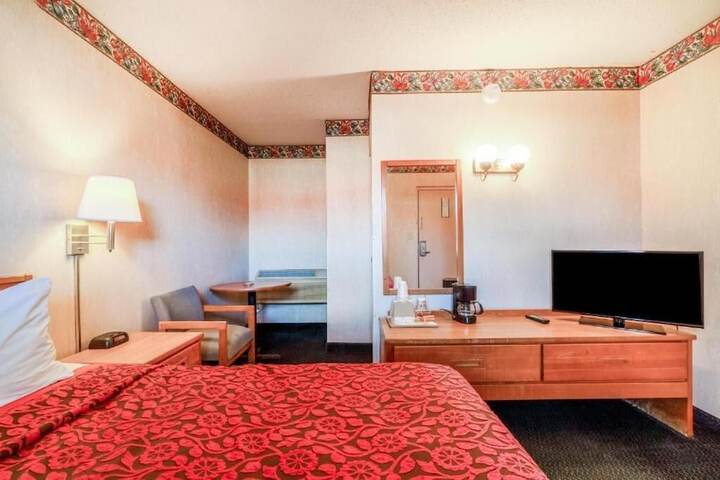 OZARK JUNCTION INN in Mountain View, AR