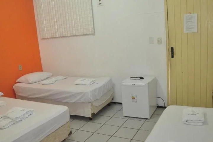 Room 9 of 13