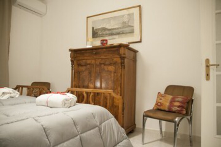 Room 41 of 48