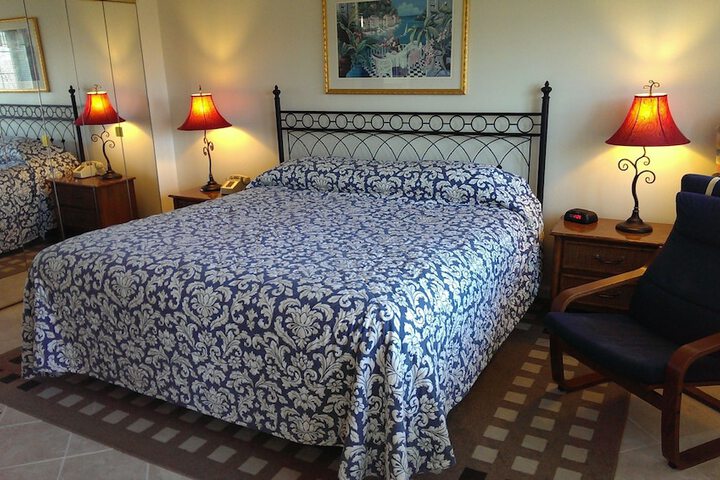 Room 36 of 237
