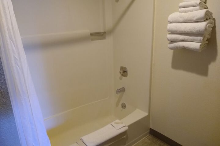 Room 20 of 34