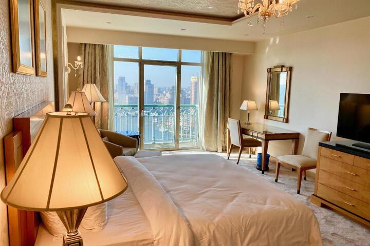 Chez Haytham at Four Seasons Nile Plaza Residential Suite